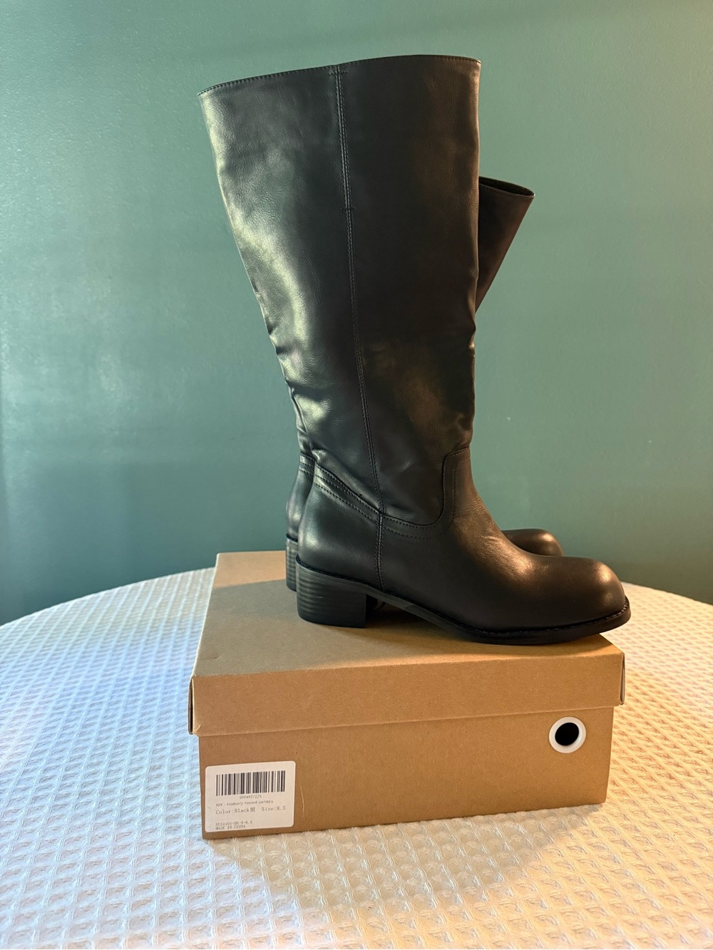 Hodeery Classic Black Knee-High Leather Boots, size 8.5